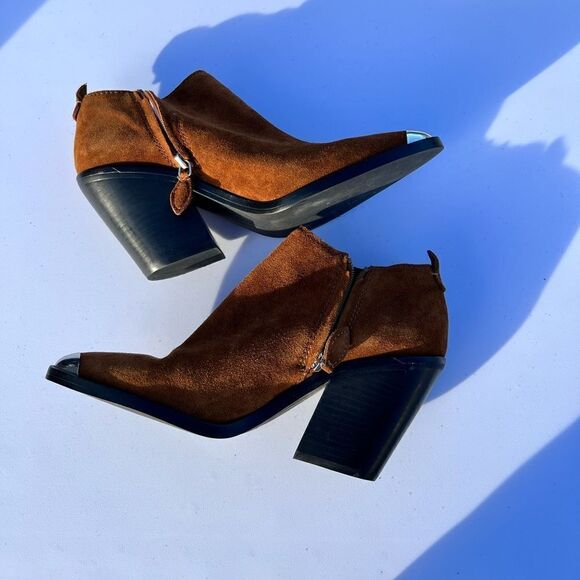 Rebecca Minkoff Seiji Notched Suede Ankle Boots Size 10 - Picture 4 of 10